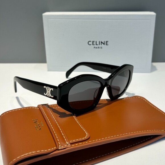 Celine Triomphe Black Women's Sunglasses - Picture 1 of 6